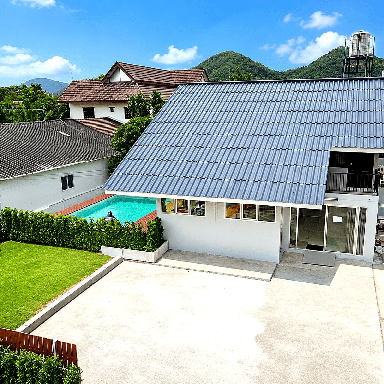 Villa Garden & Outdoor Area