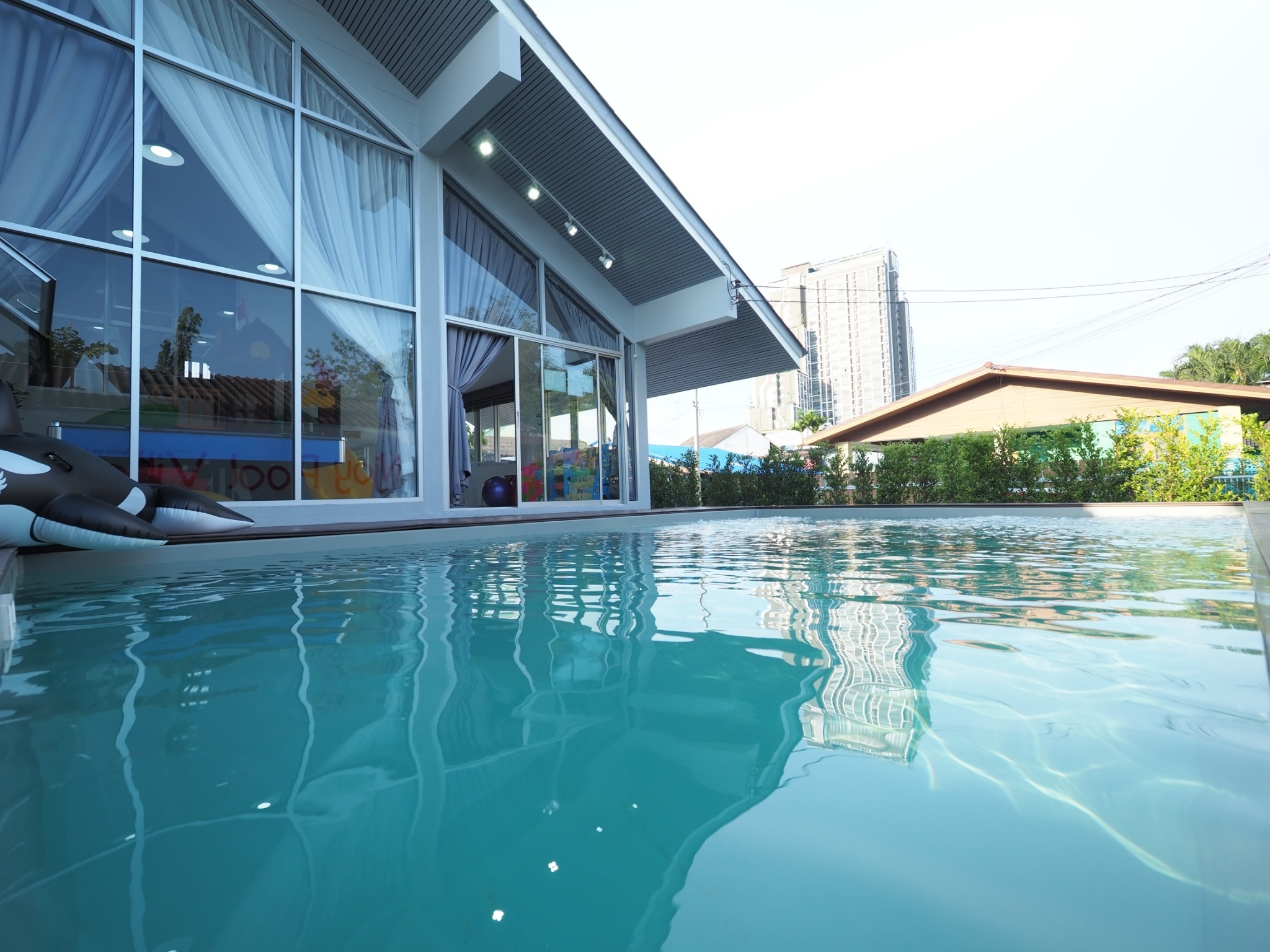 Pool and Living Space Link