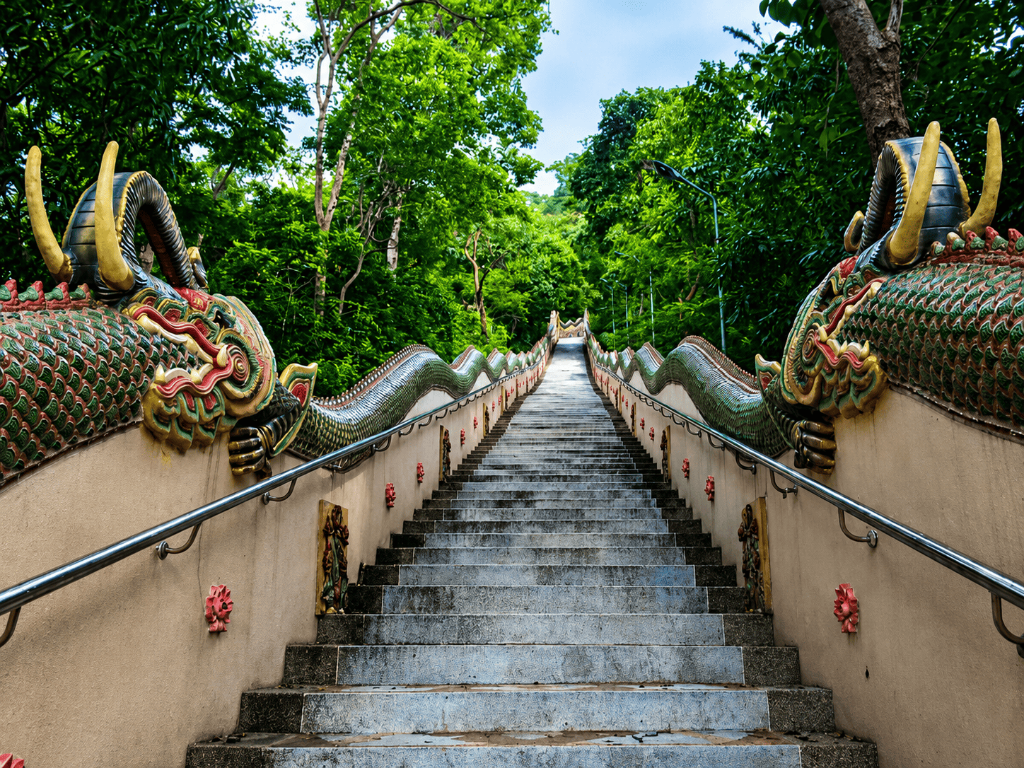 Wat Khao Phutthakhodom